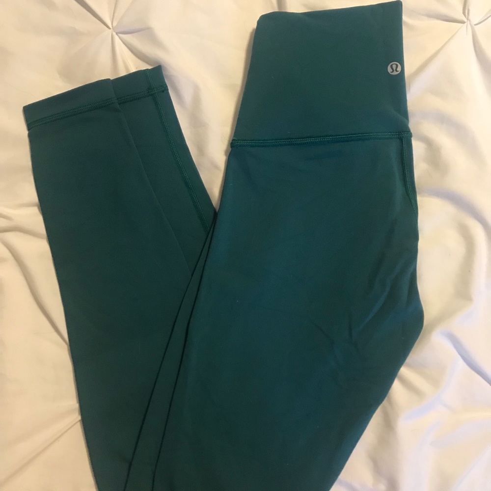 The color doesn’t look good on me☹️